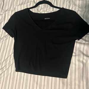 Black V lined top